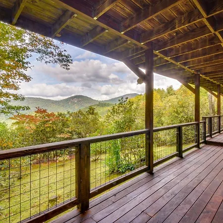 Highlands Haven Fireplace, Deck And Mountain Views!